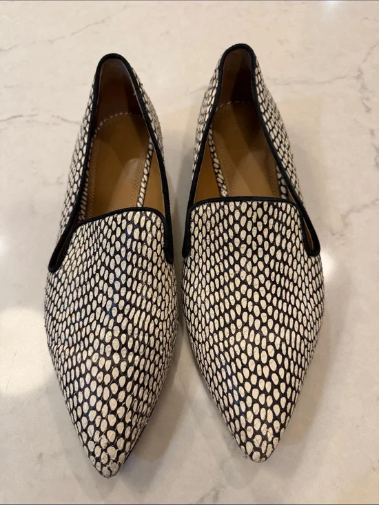 Tory Burch Pascal Pointy Toe Loafer in King Cobra Size 9