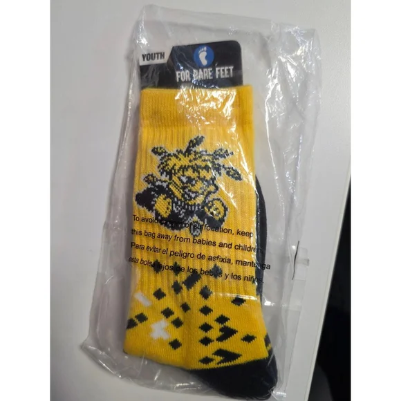 Boys For Bare Feet Socks Yellow‎ Black Wichita State Shockers One Size