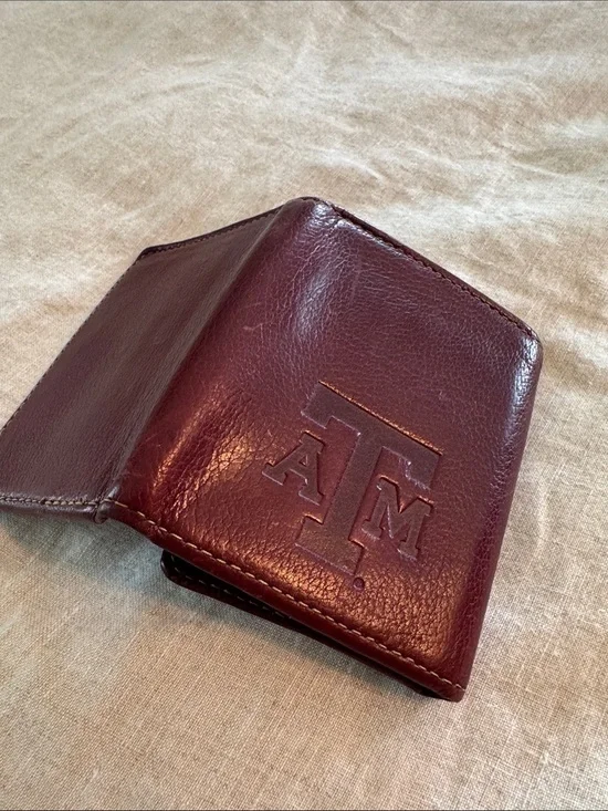 Embossed A&M Leather Bifold Wallet - Maroon