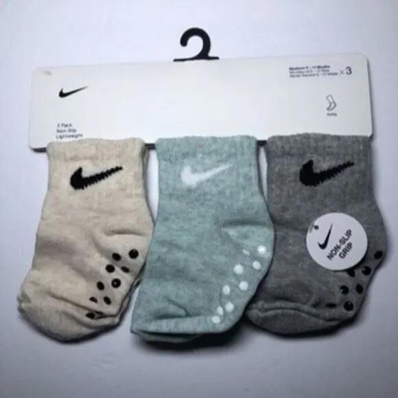 Nike baby gripper socks size 6-12 months 3-pack