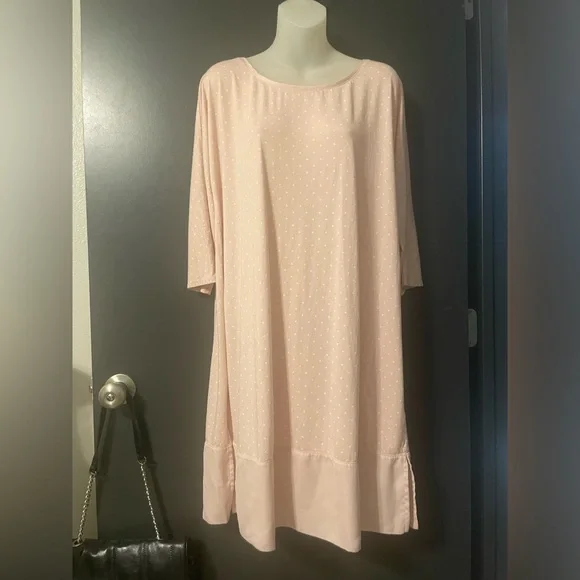 Lands' End Blush Pink Traditional nightgown with polka dots and slip edging M