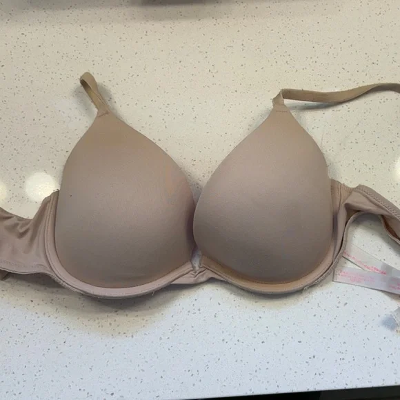 PINK Victoria's Secret Light Beige Bra