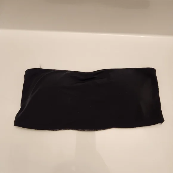 True & Co Womens True Body Convertible Bandeau Bra
