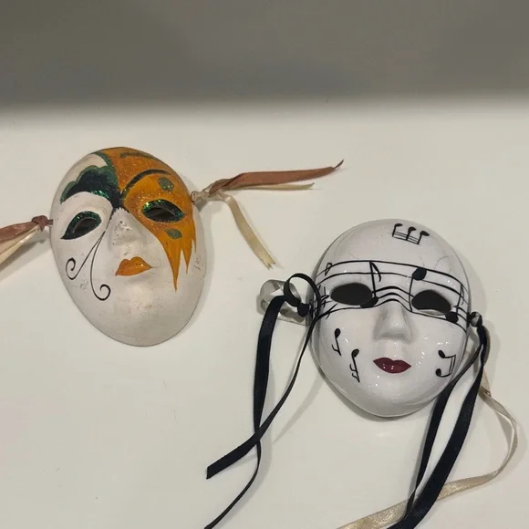 VINTAGE Decorative Venetian Style Masquerade Masks Ceramic Porcelain