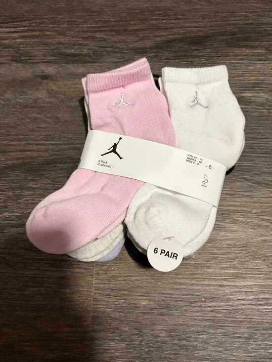 Air Jordon Youth Girls 6 Pack Socks  Ankle 5y-7y  9-11  NIP NEW light colors