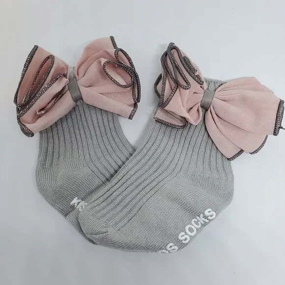 NWOT Chicbaby Gray Socks with Pink Bows