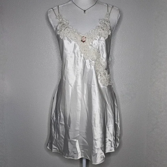 California Dynasty Vintage Ivory Satin Lace Pearl Nightgown Chemise