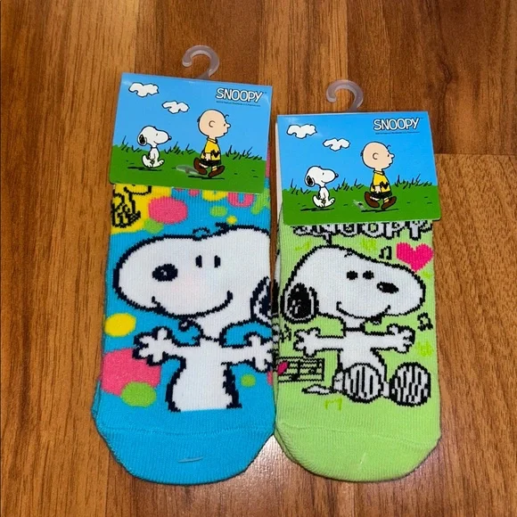 KIDS NWT Peanuts Sock Bundle Snoopy Character Socks
