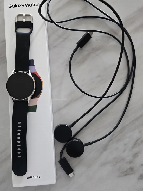 Samsung Galaxy Watch 7 - Black Strap with Silver Case