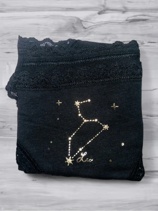 ♌️ Leo Zodiac Symbol Lace Trim Panty Victoria Secret XS NWT