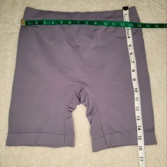 0148. NWOTs ~ Marilyn Monroe Intimates ~ XL ~ So easy to wear!