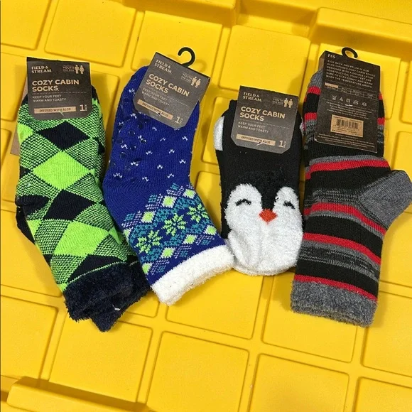 Bundle of 4‎ Boy Cozy Cabin Youth Socks Gripper Winter Non Slip Thick Warm Gift