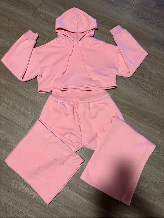 Cropped Pink Hoodie and Matching Sweatpants Set
