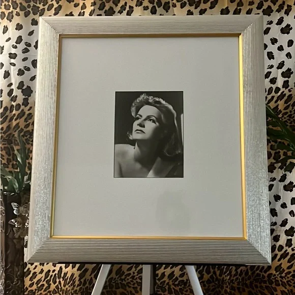 Vintage Photograph Greta Garbo Actress Film Golden Age 1920's 1930's MGM Picture