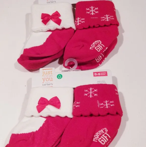 Babies Holiday Christmas Socks Bundle of 2 (8) New