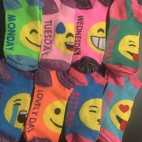 NWOT 8 days of the week socks