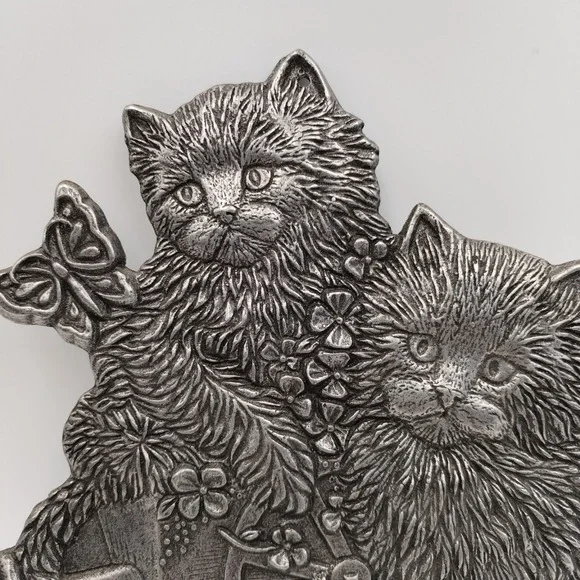 VTG Carson Pewter Cat Wall Plaque Two Longhair Cats Butterfly Garden Wheelbarrow