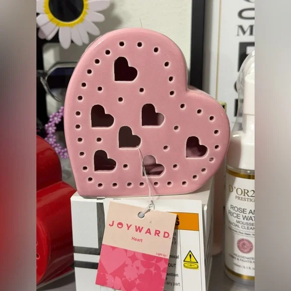 JOYWARD Pink Heart Ceramic Votive Holder with inside light