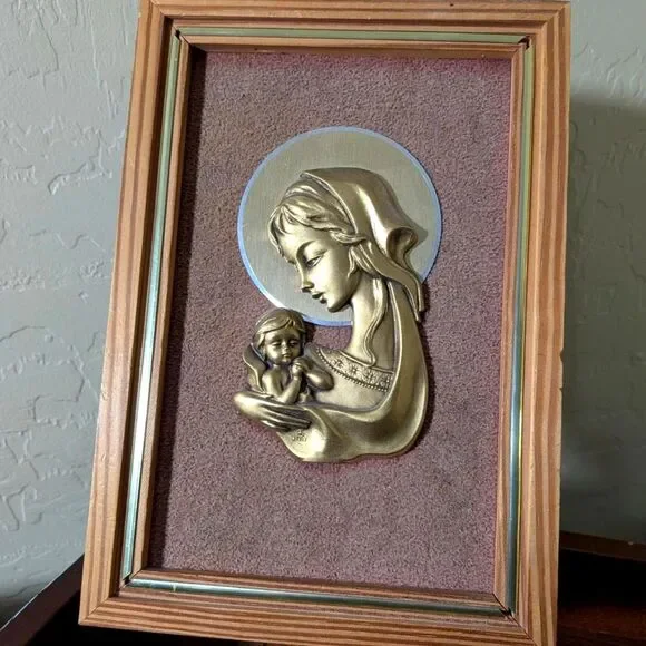 Religious Italy Madonna and Child Jesus Gold Tone MCM Plaque Art