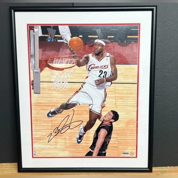 2008 LeBron James Signed Cavaliers 16x20 Framed Photo (UDA) Upper Deck COA 🔥🔥