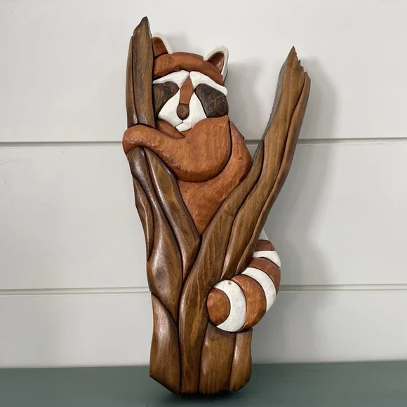 Beautiful Vintage Wooden Wall Art Raccoon On Branch 20