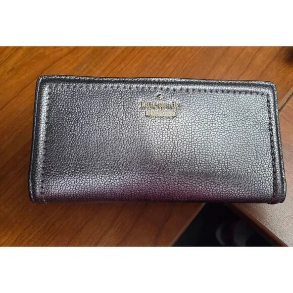 Kate Spade Silver Pebbled Braylon Wallet