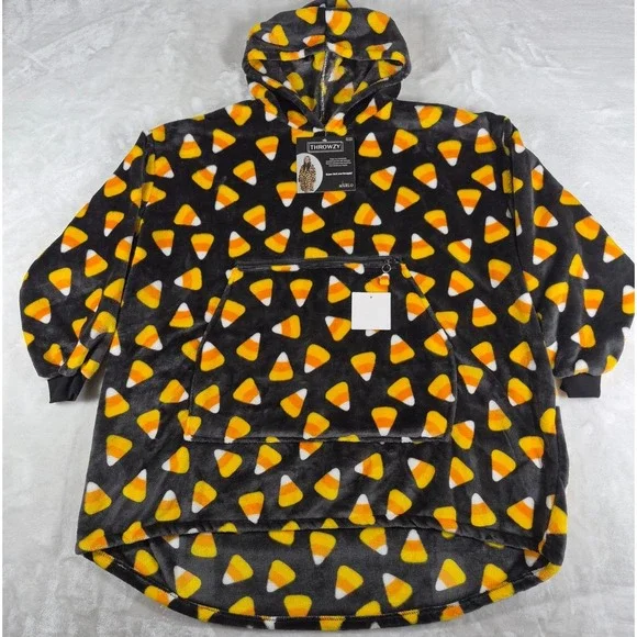 Throwzy By Marlo Lorenz Blanket Pullover Women's One Size‎ Halloween Candy NWT
