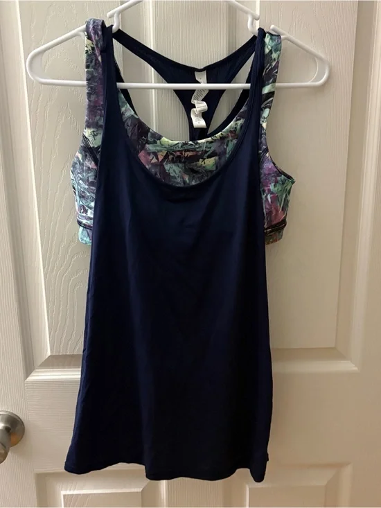 lululemon athletica Matching Set - Size 8 - Iridescent Multi Top and Bottoms