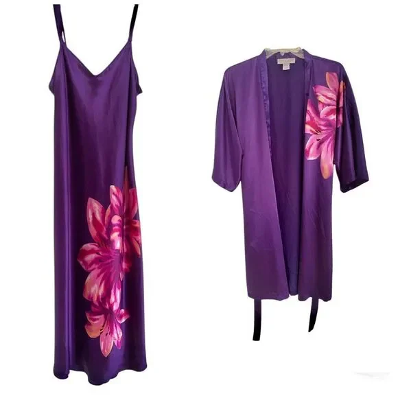 Morgan Taylor Two piece Sleepwear and Robe Sz M