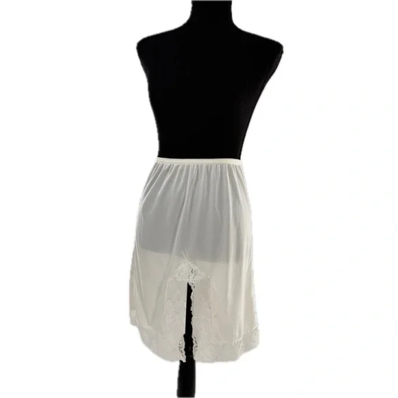Mel-Lin Vintage 1980's Lace Slit Half Slip White Ivory 100% Nylon Size Small