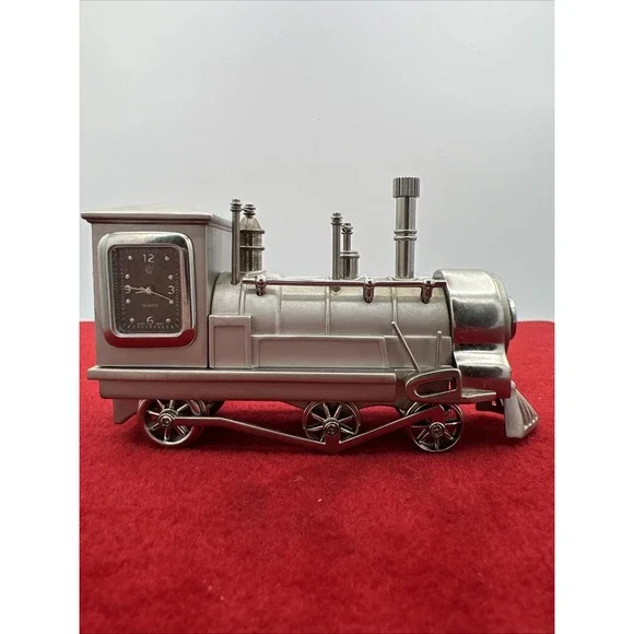 Small Solid Metal‎ Steam Train Desktop quarts Clock Japan Movement