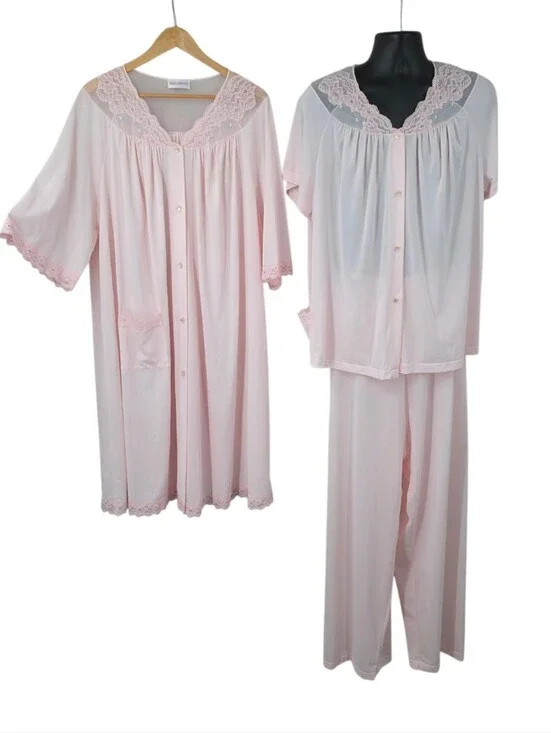 Shadowline Vintage Pink Lace Trim Women's Pajama Set with Matching Robe Nylon