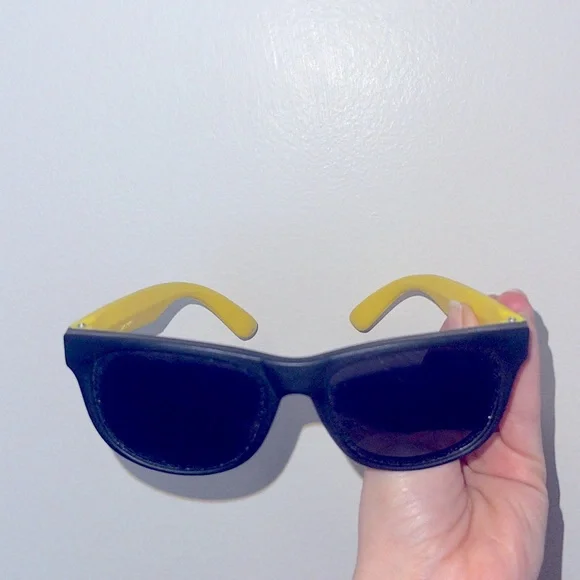 Sunglasses 😎