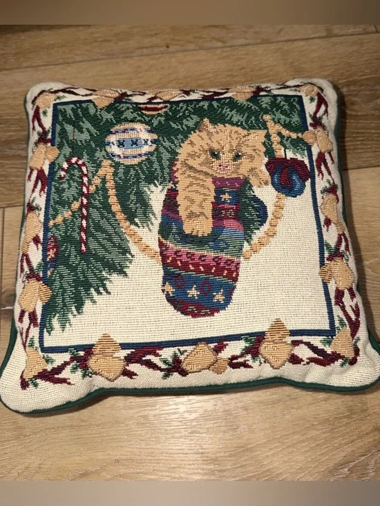 Festive Orange Kitten Christmas Stocking Tapestry‎ Throw Pillow 11.5x11.5