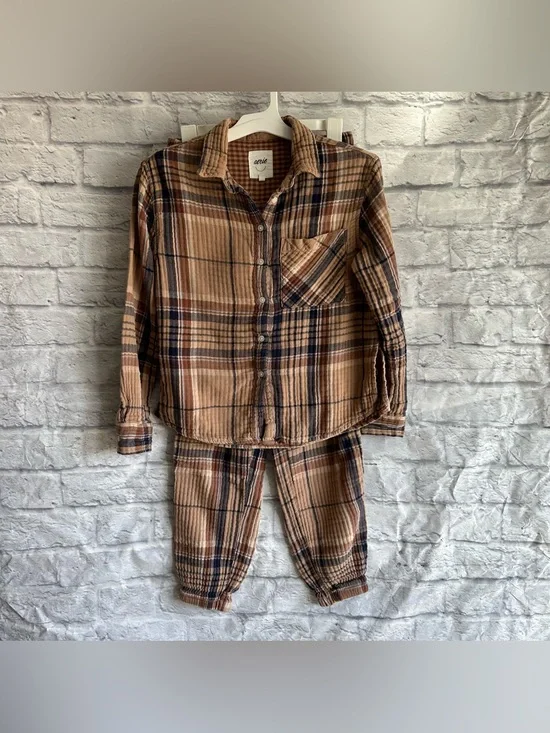 PREOWNED AERIE PLAID BROWN BUTTON DOWN SHIRT WITH JOGGERS MATCHING SET SIZE XXS