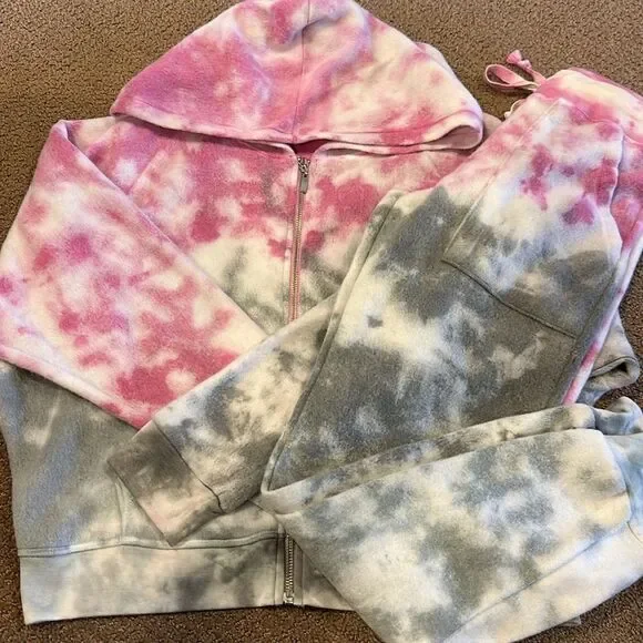 T2Love Women’s Grey & Purple Tie Dye Soft Matching Joggers & Sweatshirt Set