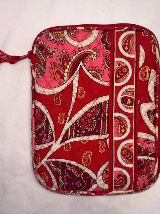 Vera Bradley Quilted eReader Tablet Case Sleeve Rosy Posie Pattern Zip Pouch