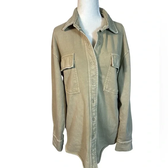 Forever 21 Women's Soft Tan Terry Shacket Size Medium