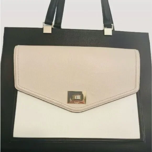 Kate Spade Black and Cream Shoulder Bag with Modern Elegance