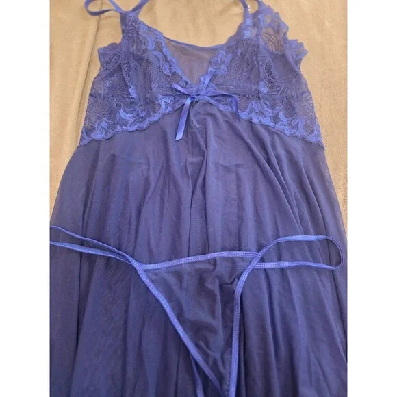 NWT-Sexy Blue Lingerie Set W/matching Thong Size XXL