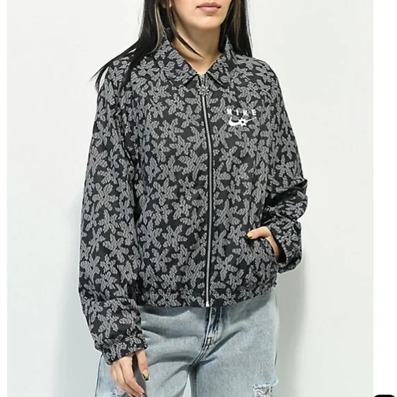 Nike Sportswear AOP Sport Daisy Black White Jacket Women’s Size Medium