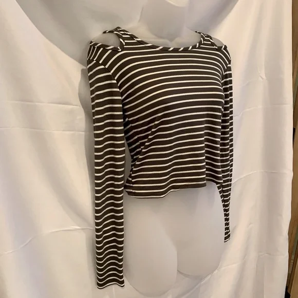 Livia By Livia Rae New Top Black And White Striped Cold Shoulder Cropped Small