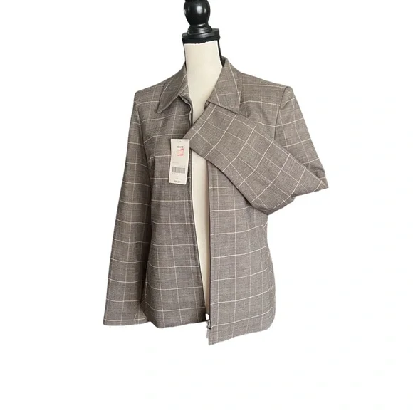 Vintage NWT Sears Laura Scott zipper front jacket. Size 12.