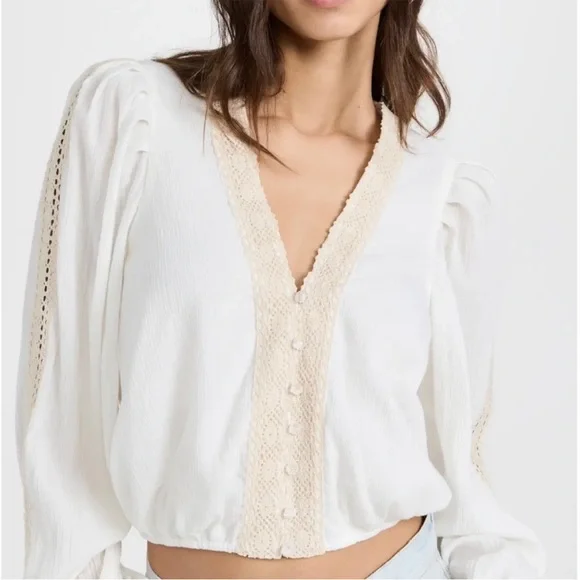 Le Superbe Vacation Ready Blouse Long Sleeve Crochet Size 2 White Natural