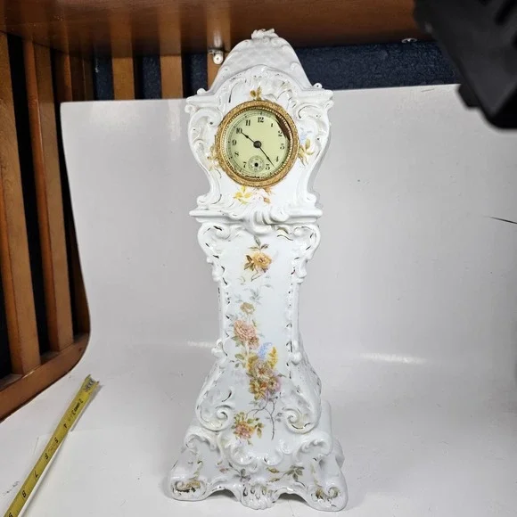 Antique Vtg New Haven Porcelain White Floral 15.5