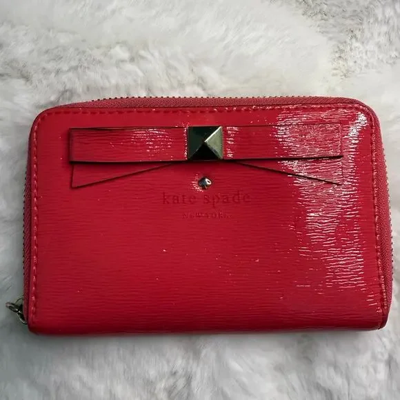 KATE SPADE New York Pink Wallet