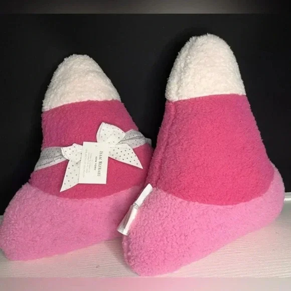 Isaac Mizrahi Pink Candy Corn Throw Pillows Set of 2 Halloween Decor NWT