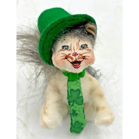 Annalee Mobilitee St. Patrick's Day Irish Cat‎ Top Hat Shamrock Tie 2004 4in EUC