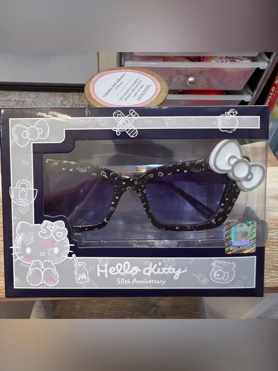 NEW 2024 Exclusive Comic Con Galaken Hello Kitty Galaken Sunglasses