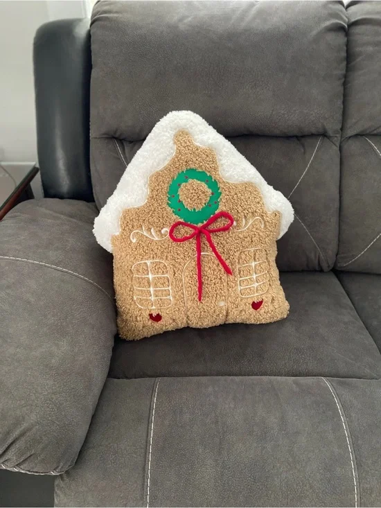 MARTHA STEWART Teddy Gingerbread House Shaped Pillow